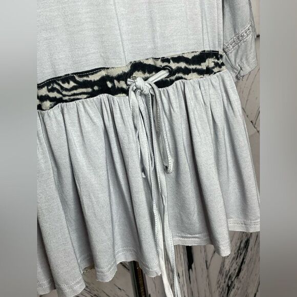 POL "The Trena" Gray Zebra Print Waist Tie Top S - Picture 6 of 9